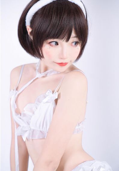 欧美在线观看一区二区三区四区_高清在线视频播放